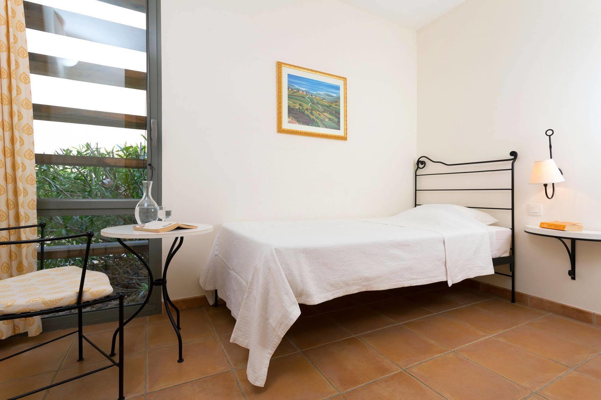 Madame Vacances Domaine Du Provence Country Club Service Premium Saumane-de-Vaucluse Esterno foto